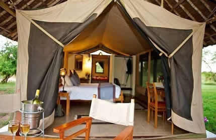 5 Days: Tsavo East, west Voyager Ziwani and Amboseli safari